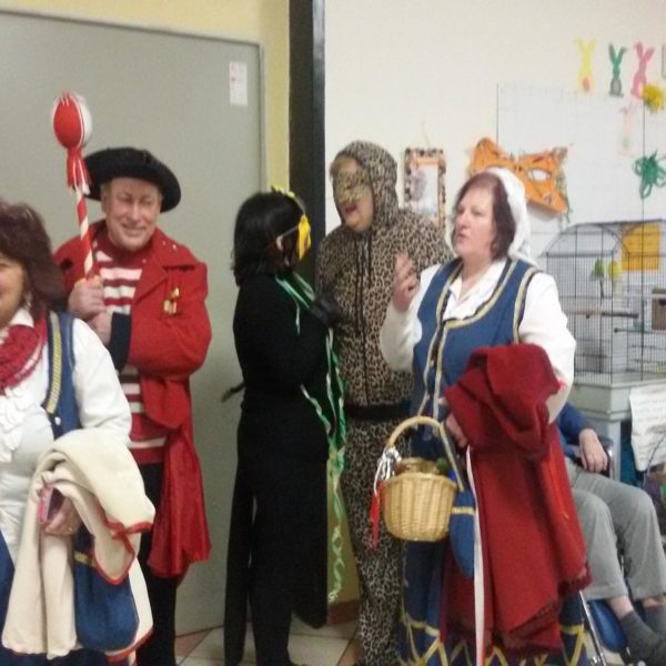 Festa di Carnevale Residenza Sanitaria Assistenziale Santuario | Opere Sociali Servizi Savona