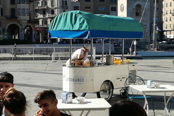 Carretto dei gelati Residenza Protetta Bagnasco | Opere Sociali Servizi Savona