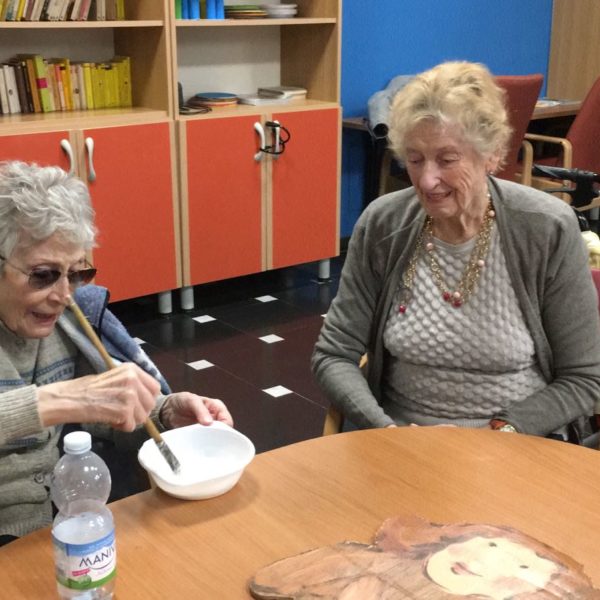 Giornate con l'artista Imelda Bassanello Residenza Sanitaria Assistenziale Santuario | Opere Sociali Servizi Savona