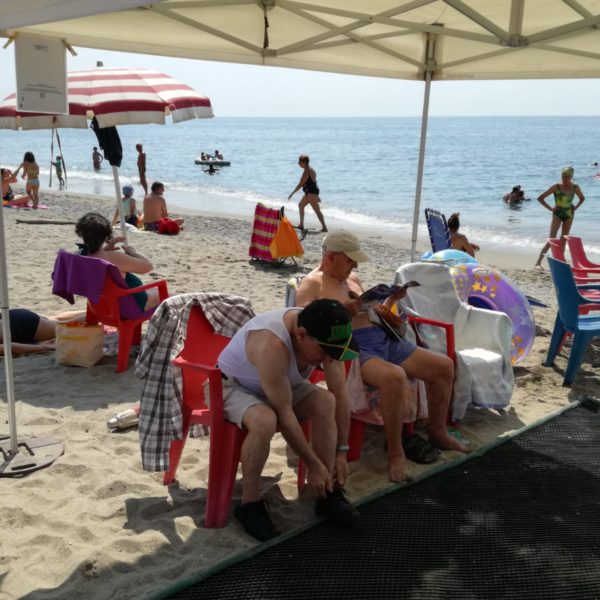 Tutti a spiaggia Residenza Protetta Marino Bagnasco - Opere Sociali Servizi Savona