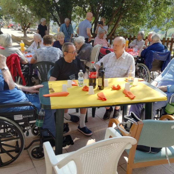 Pranzo fine estate RSA Noceti Santuario - Opere Sociali Servizi Savona