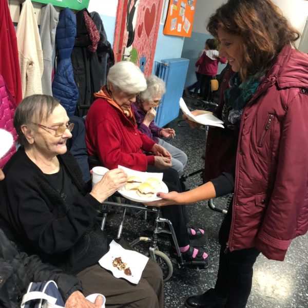 Caldarroste in allegria Residenza Protetta Santuario - Opere Sociali Servizi Savona