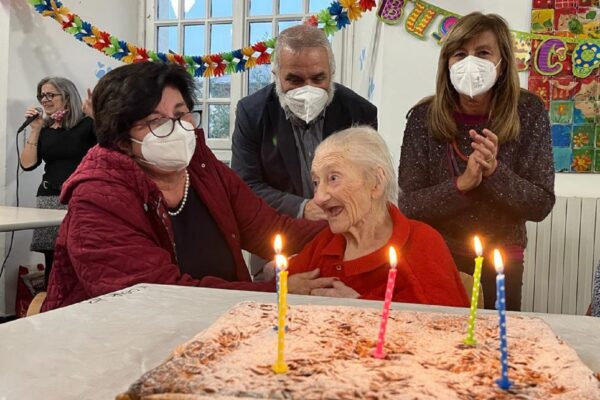 Opere Sociali Servizi Savona - Residenza Protetta Santuario - Tanti Auguri Maria